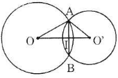 Cho hai đường tròn (O; 20cm) và (O'; 15cm) cắt nhau tại A và B. Tính đoạn nối (ảnh 1)